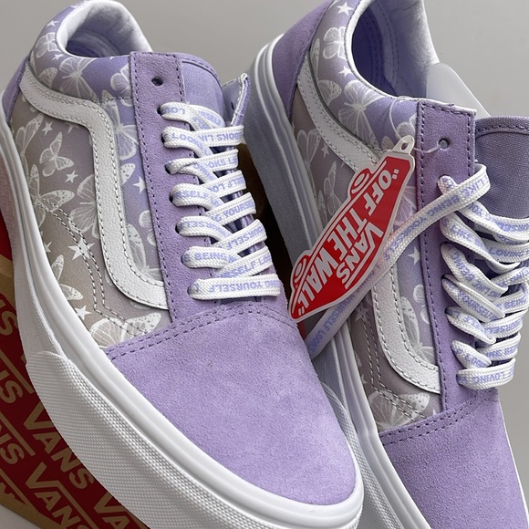 Vans WMNS Old Skool
Team Wellness Multi
VN0005UA448
SNEAKERS - Picture 7 of 16